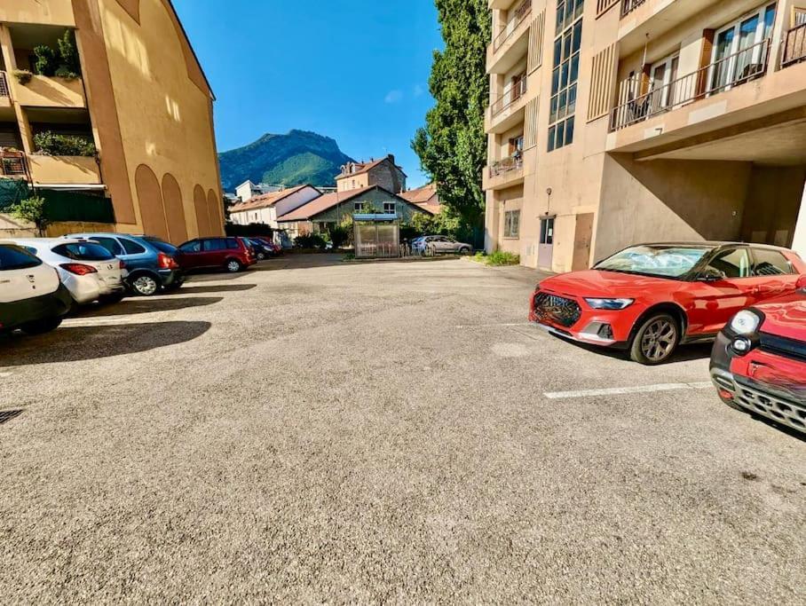 Excellent T2 - Moderne & Tout Equipe Avec Parking Grenoble Dış mekan fotoğraf